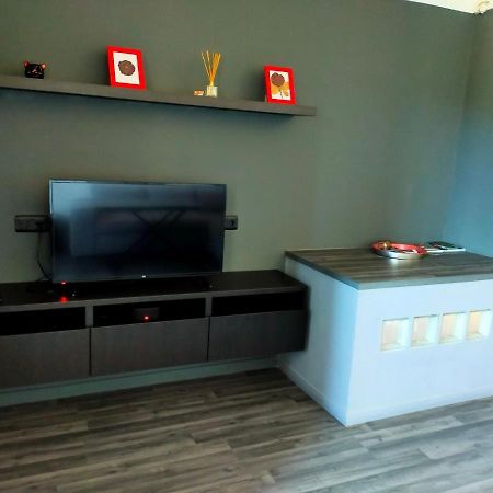 Appartement En Duplex Au 3Ieme Etage Sans Ascenseur Hyères Екстериор снимка