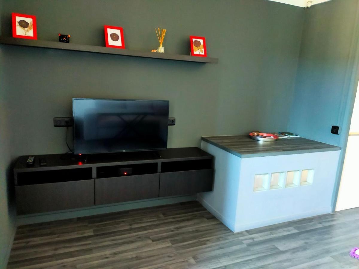 Appartement En Duplex Au 3Ieme Etage Sans Ascenseur Hyères Екстериор снимка