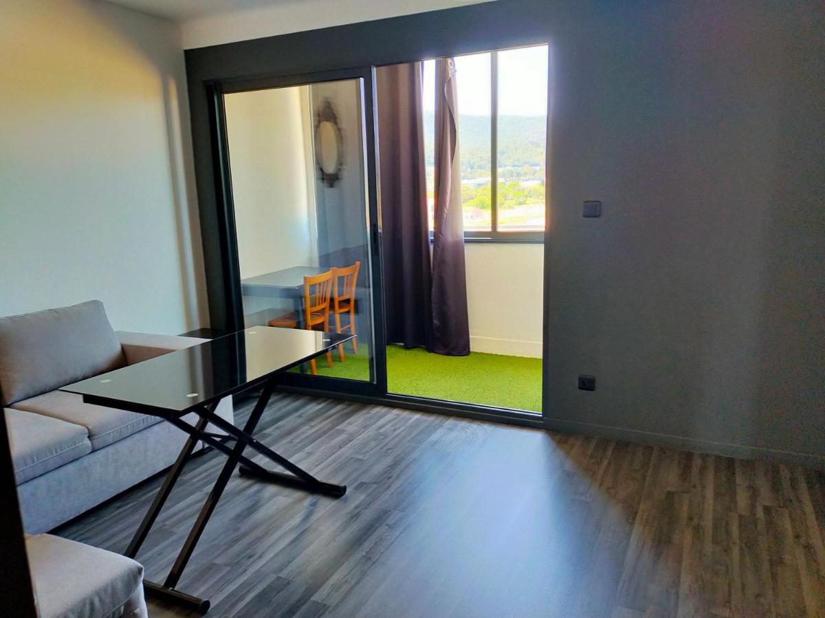 Appartement En Duplex Au 3Ieme Etage Sans Ascenseur Hyères Екстериор снимка