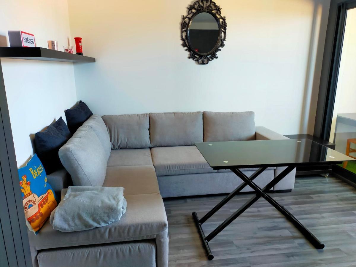 Appartement En Duplex Au 3Ieme Etage Sans Ascenseur Hyères Екстериор снимка