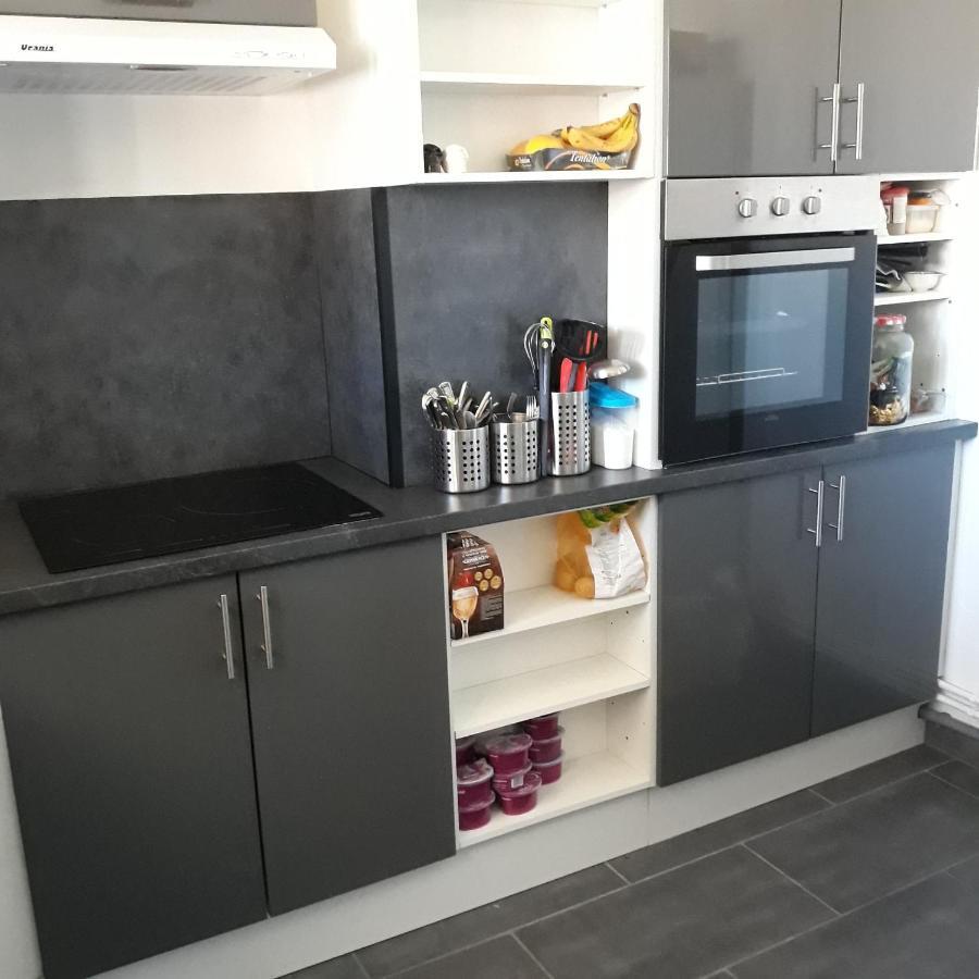 Appartement En Duplex Au 3Ieme Etage Sans Ascenseur Hyères Екстериор снимка